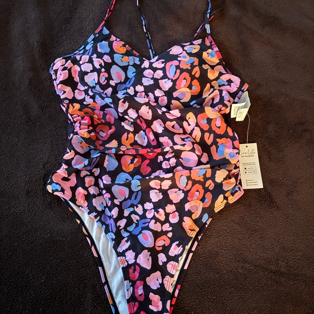 NWT Cupshe leopard Print swimsuit sz L